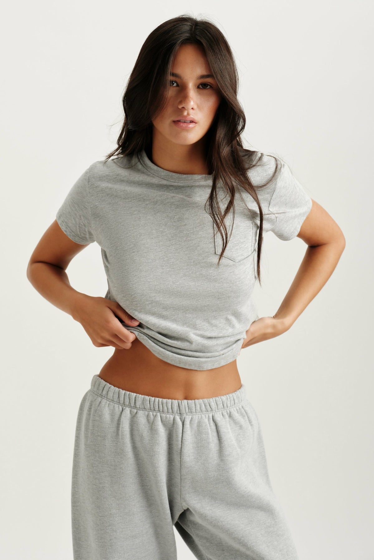 CLASSIC COTTON DAILY STAPLE POCKET TEE - FOG HEATHER GREY | SET ACTIVE