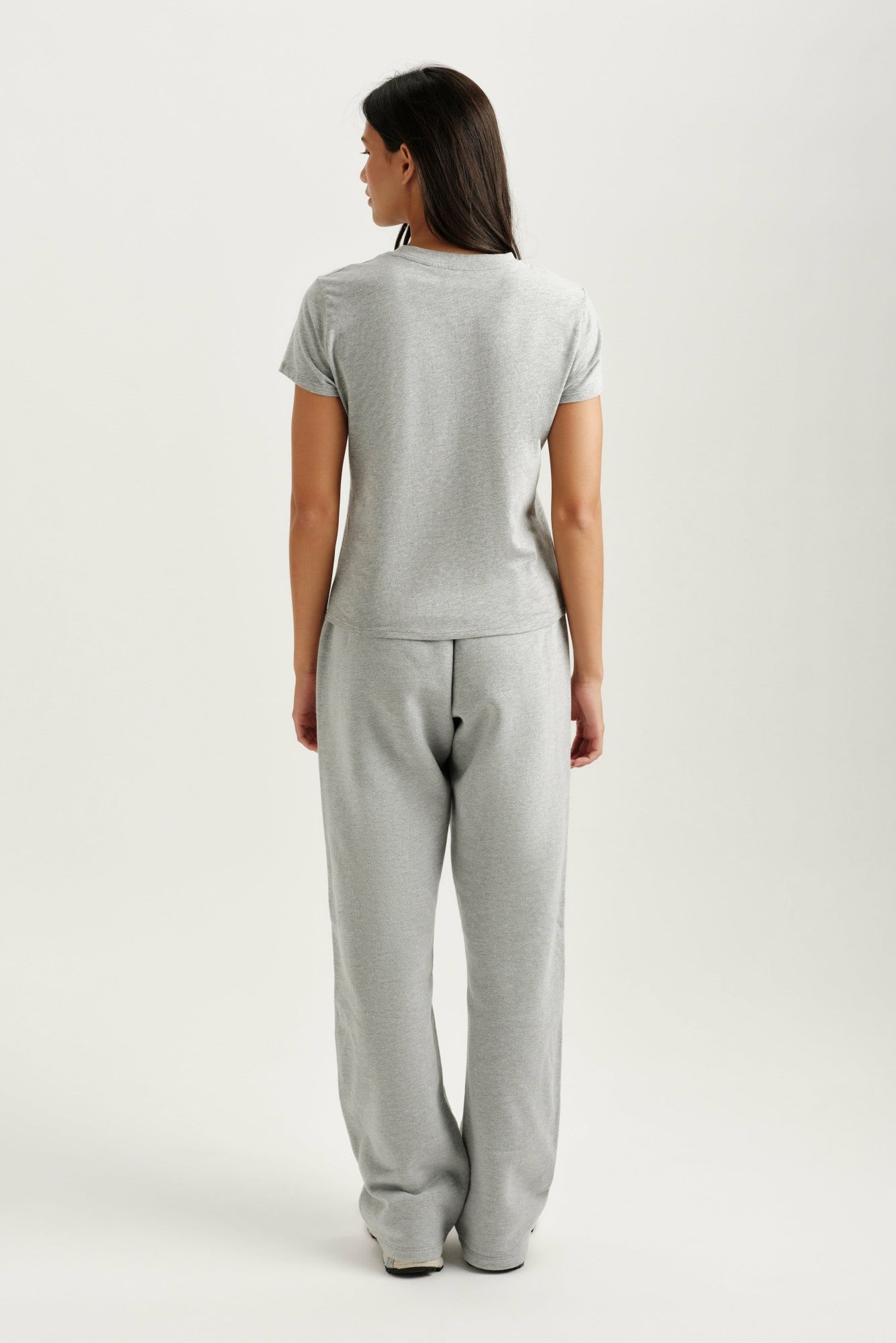 CLASSIC COTTON DAILY STAPLE POCKET TEE - FOG HEATHER GREY | SET ACTIVE