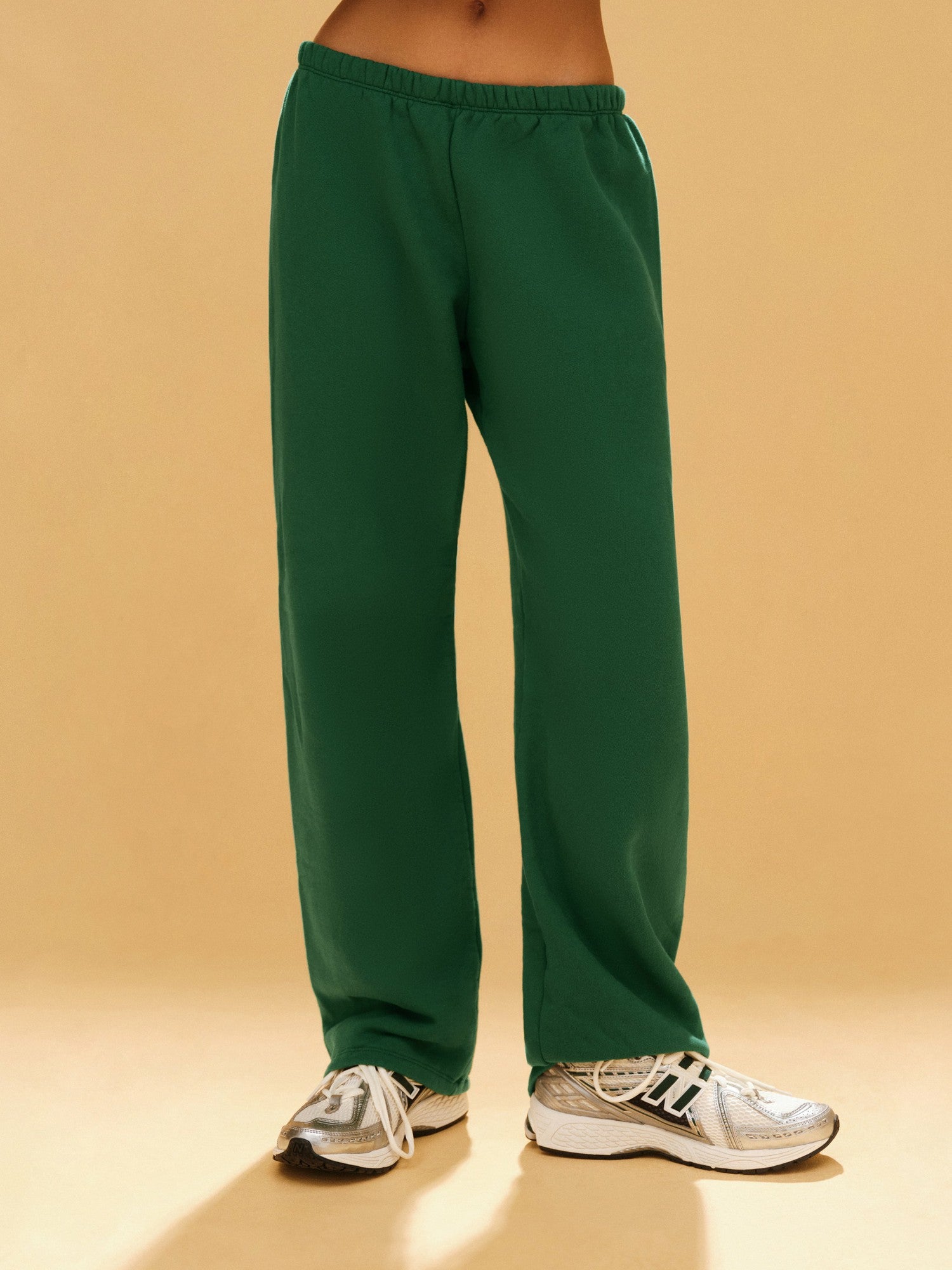 MIDWEIGHT SWEATS STAPLE STRAIGHT LEG SWEATPANTS - LAWN | SET ACTIVE