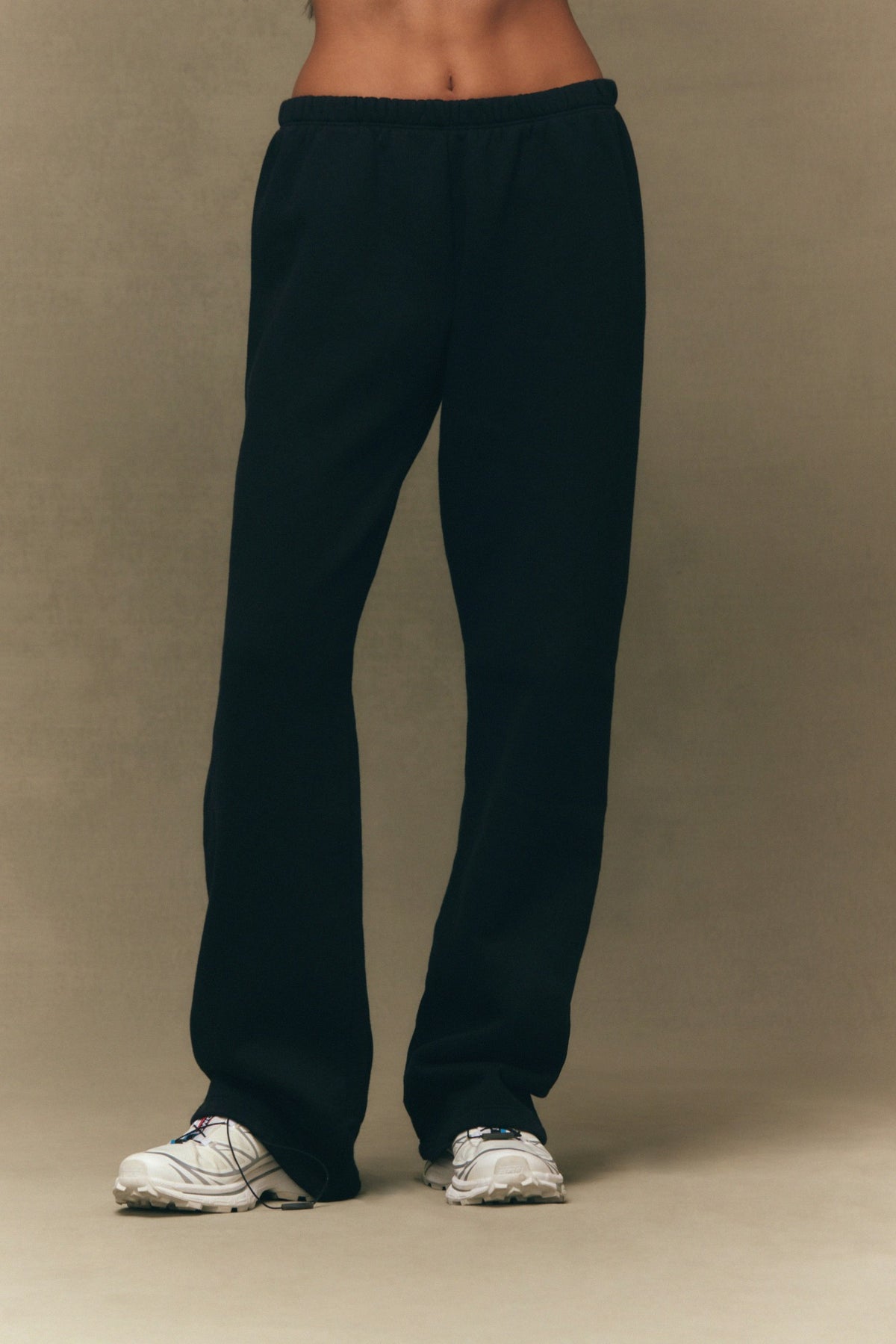 MIDWEIGHT SWEATS STAPLE STRAIGHT LEG SWEATPANTS - ONYX | SET ACTIVE