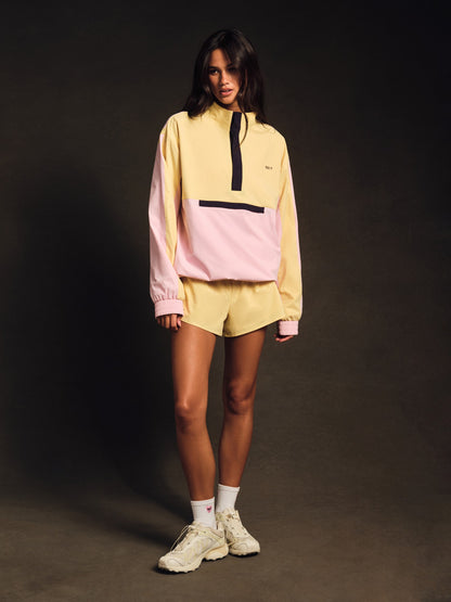 NYLON TRACK 90'S PULLOVER - TAFFY | SET ACTIVE