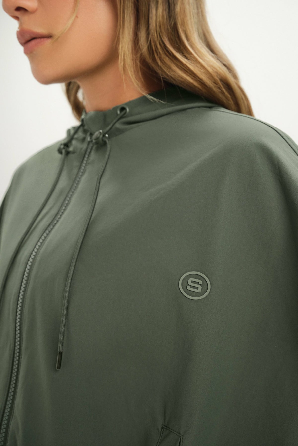NYLON TRACK CINCHED WINDBREAKER - GROTTO | SET ACTIVE