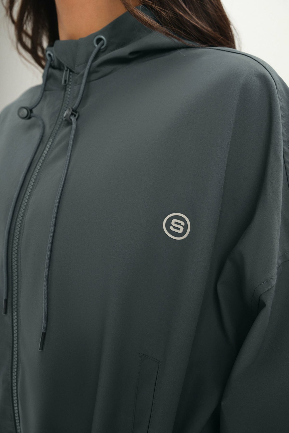 NYLON TRACK CINCHED WINDBREAKER - MAST | SET ACTIVE