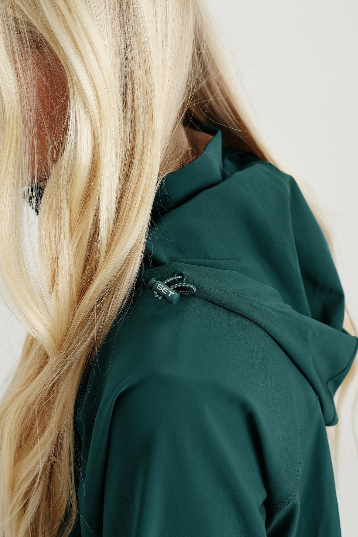 NYLON DUET CINCHED WINDBREAKER - PEAK | SET ACTIVE
