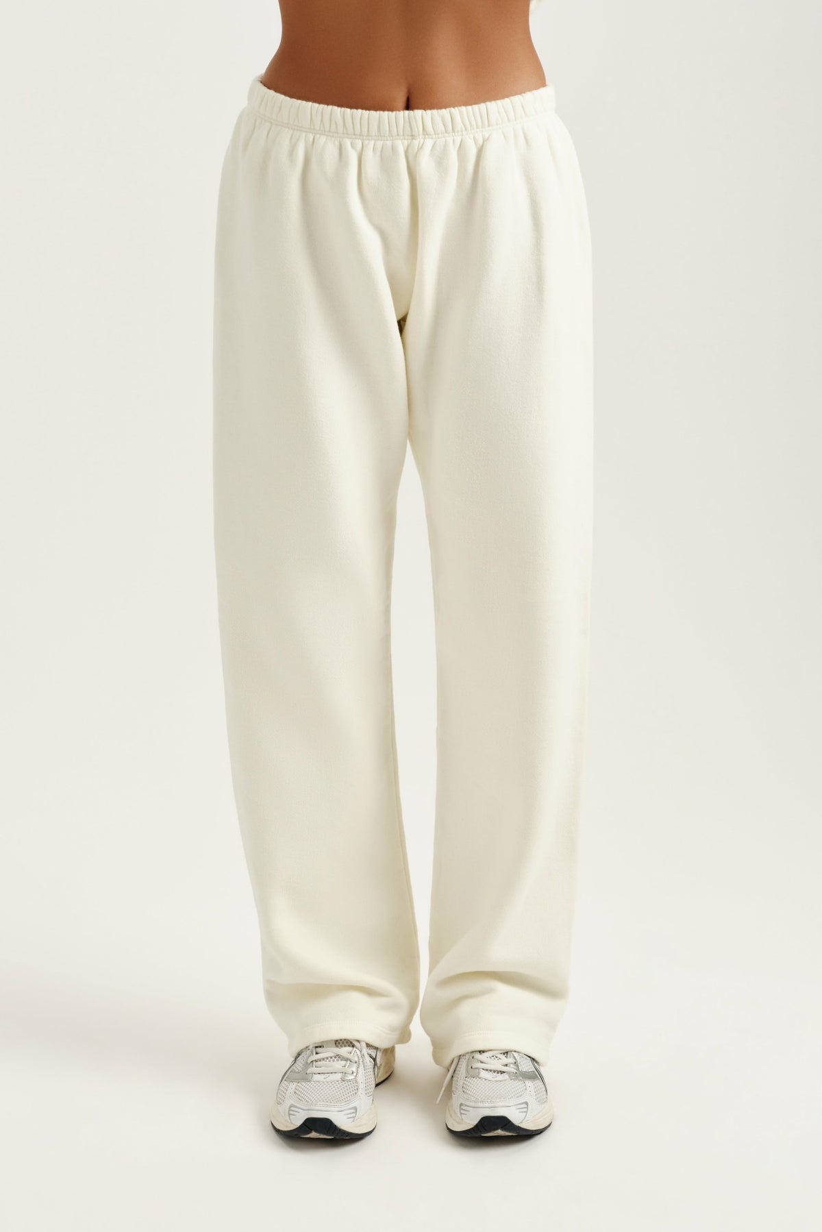 MIDWEIGHT SWEATS STAPLE STRAIGHT LEG SWEATPANTS - HAVEN | SET ACTIVE