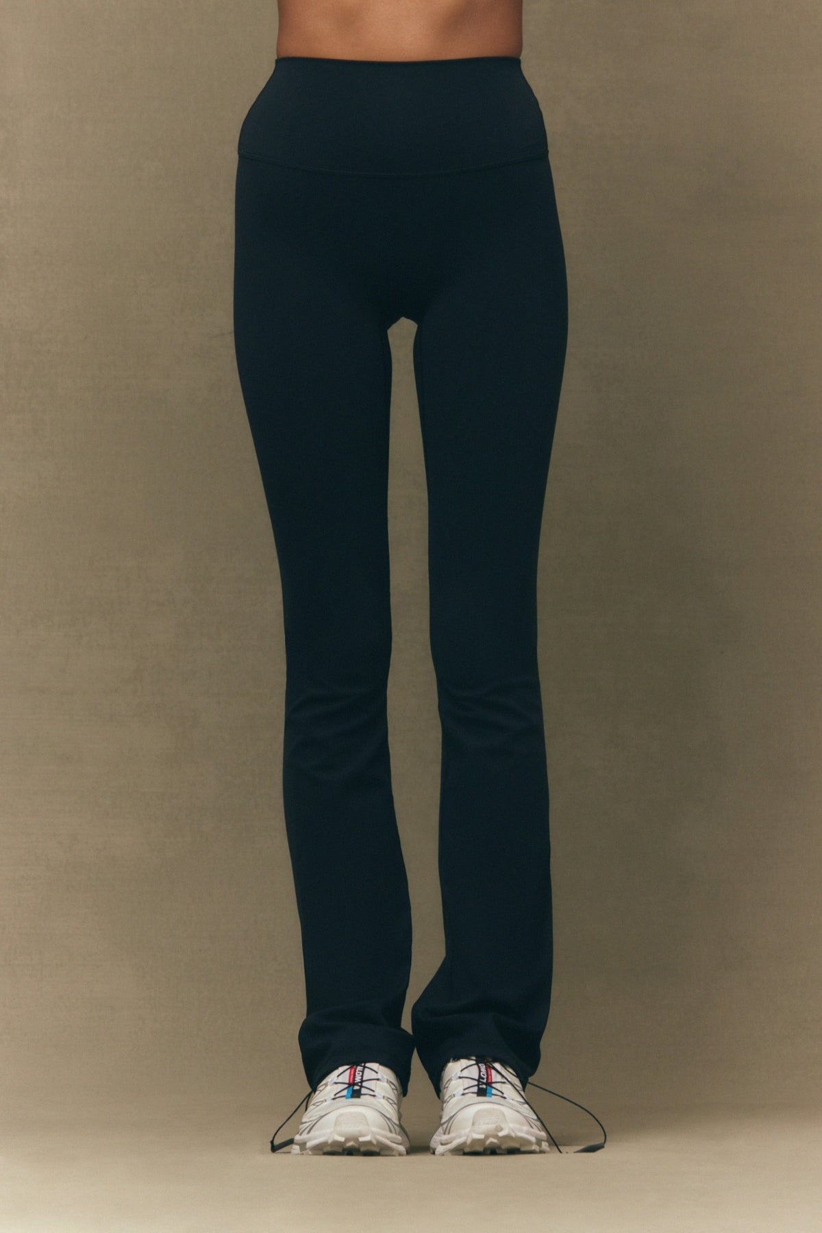 LUXFORM® LUX STRAIGHT HIGH-RISE LEGGINGS - ONYX | SET ACTIVE