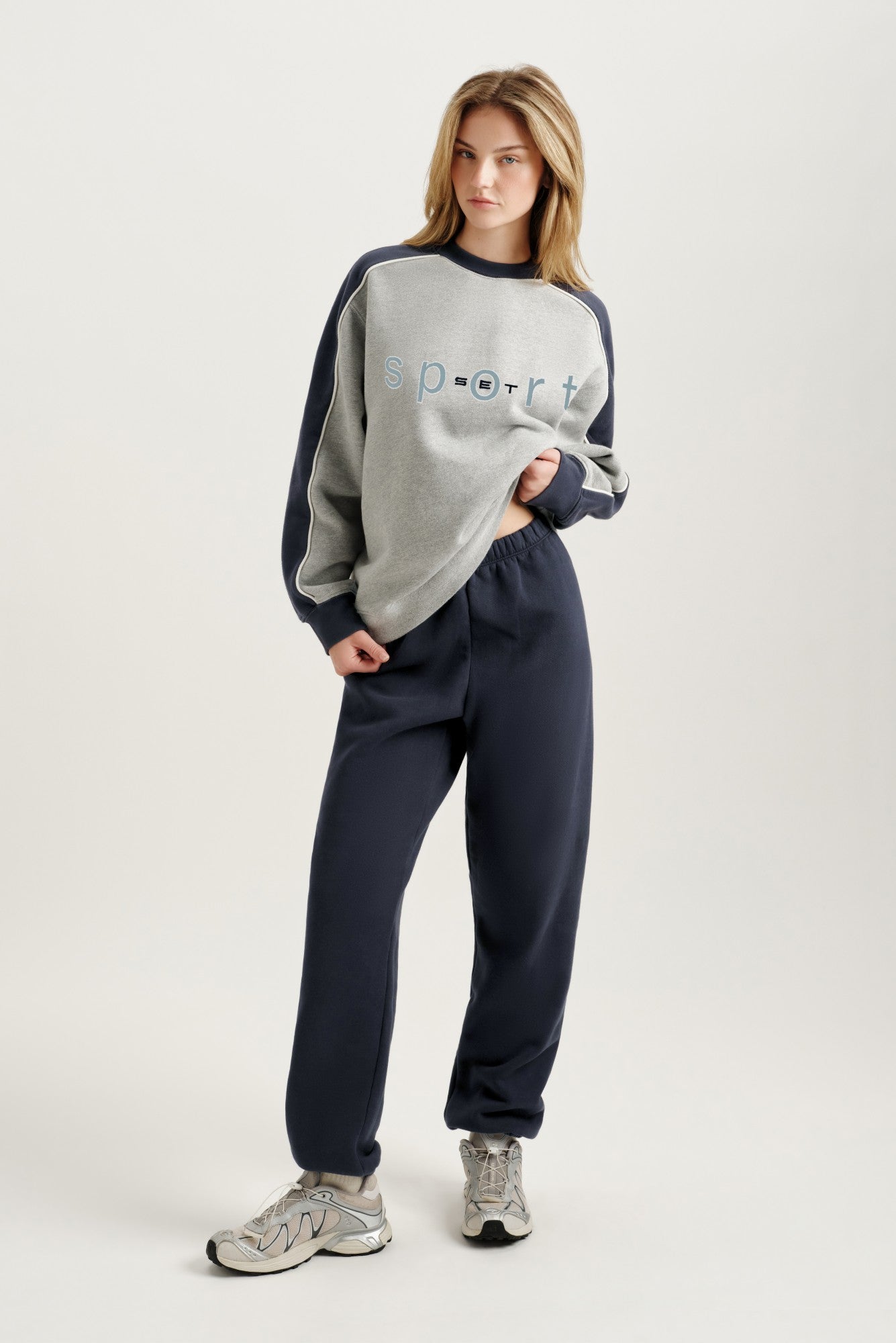 MIDWEIGHT SWEATS STAPLE OLD SCHOOL SWEATPANTS - INDIGO | SET ACTIVE