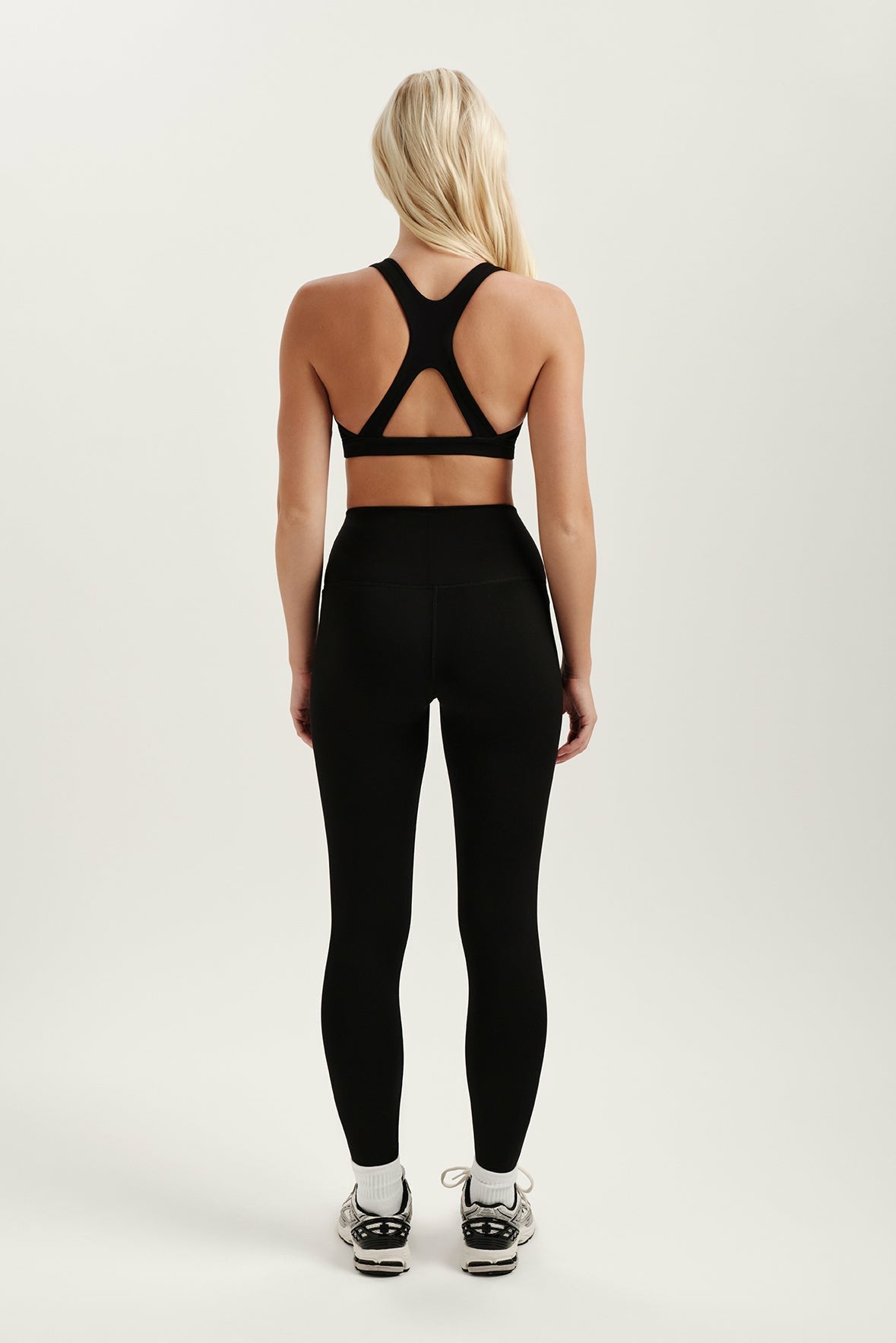 SPORTBODY® SPORTY VAULT BRA - ONYX | SET ACTIVE