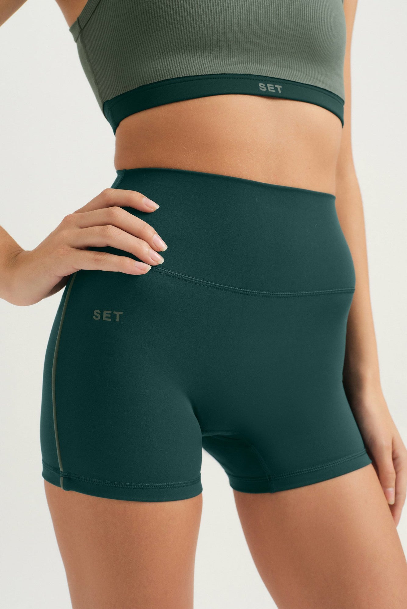 SPORTBODY® SPORTY PIPE SHORTS - NOCTURNAL | SET ACTIVE