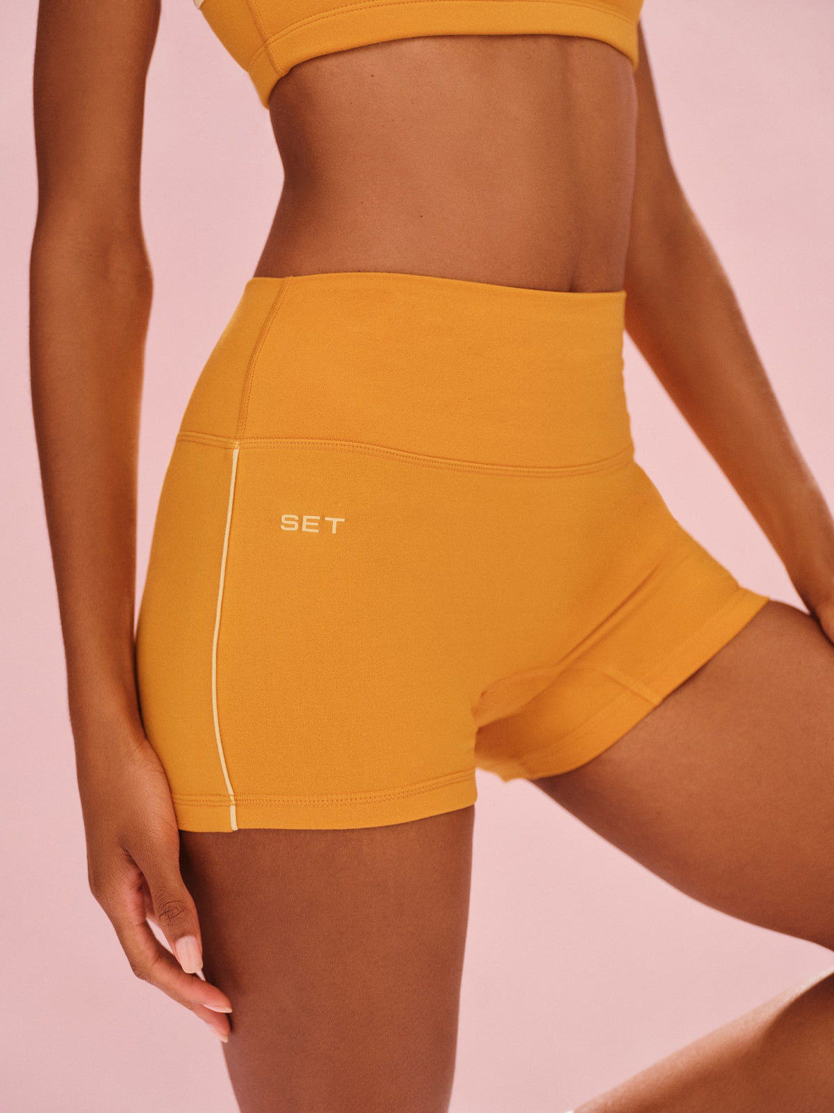 FORMCLOUD® CLOUD PIPE SHORTS - ORANGE SODA | SET ACTIVE