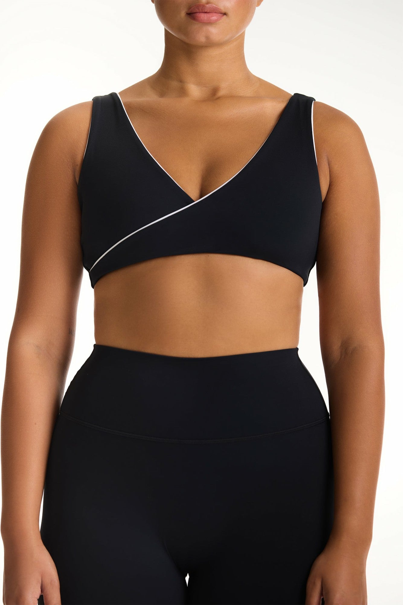 BREATHE 1.0 CONTRAST WRAP BRA - ORCA | SET ACTIVE