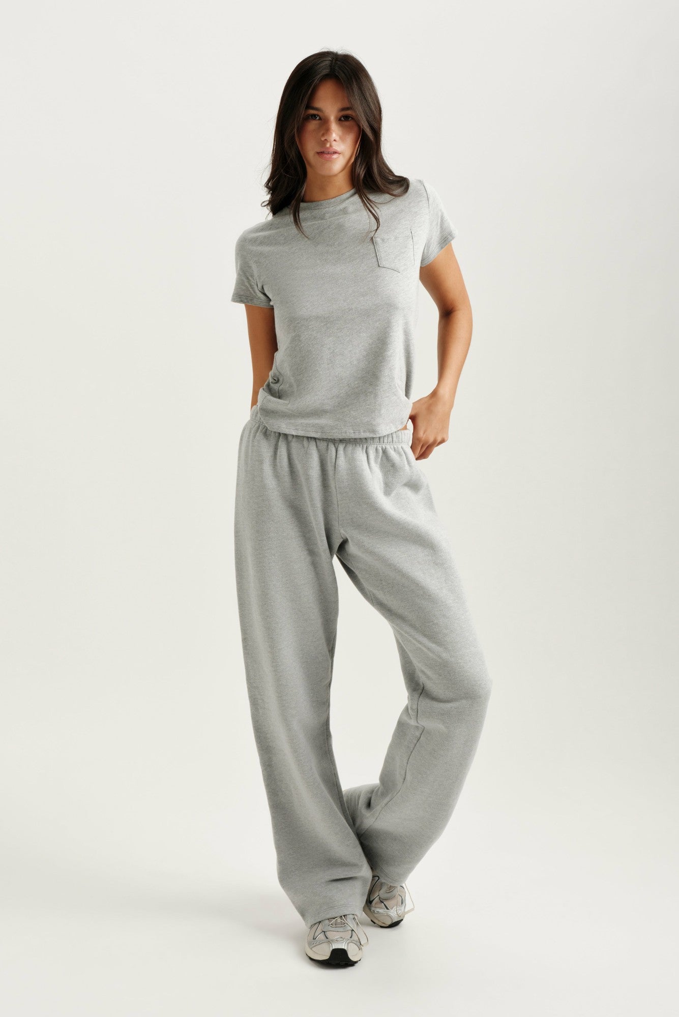 MIDWEIGHT SWEATS STAPLE STRAIGHT LEG SWEATPANTS - FOG HEATHER GREY | SET ACTIVE
