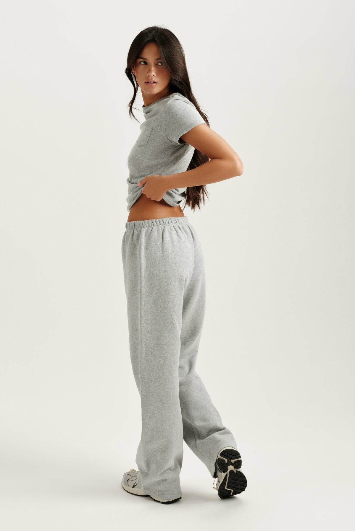 MIDWEIGHT SWEATS STAPLE STRAIGHT LEG SWEATPANTS - FOG HEATHER GREY | SET ACTIVE