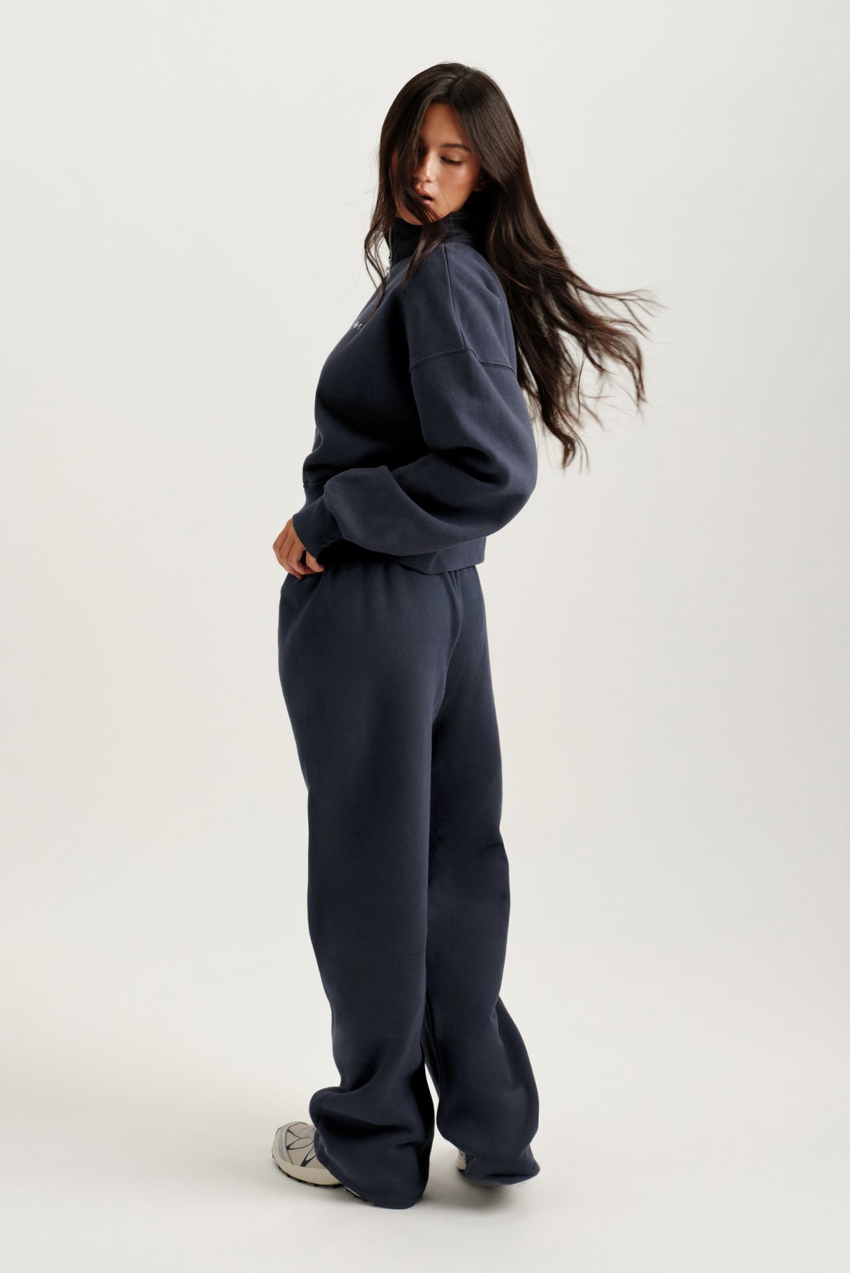 MIDWEIGHT SWEATS STAPLE STRAIGHT LEG SWEATPANTS - INDIGO | SET ACTIVE