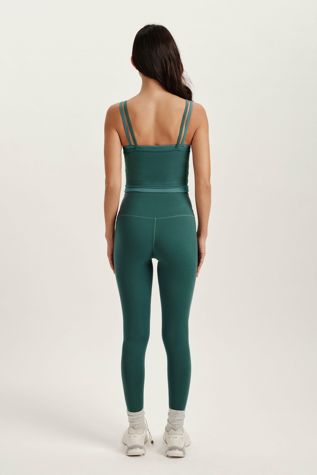 FORMCLOUD® CLOUD LAYER STRAPPY TANK - SYNC | SET ACTIVE